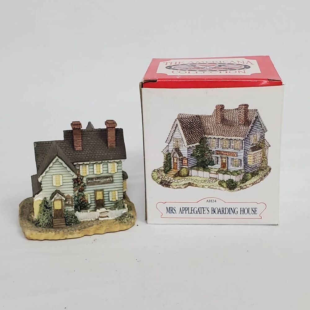 Liberty Falls Mrs. Applegate’s Boarding House AH24 Figurine w/ Box